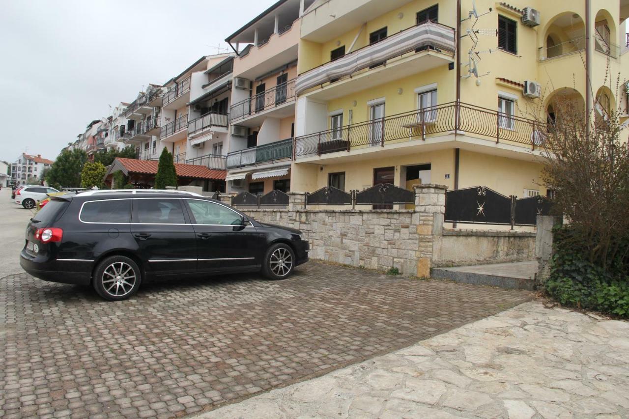Apartment Zarko Vrsar Exterior foto